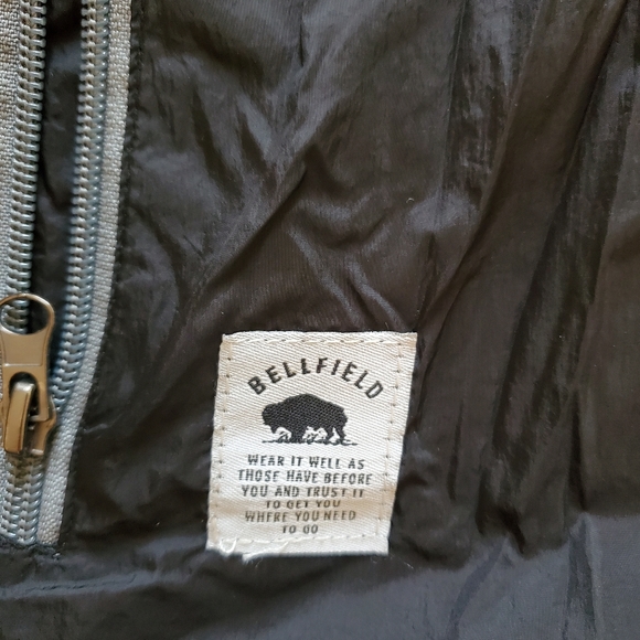 Bellfield Men's Large Windbreaker - Picture 2 of 4